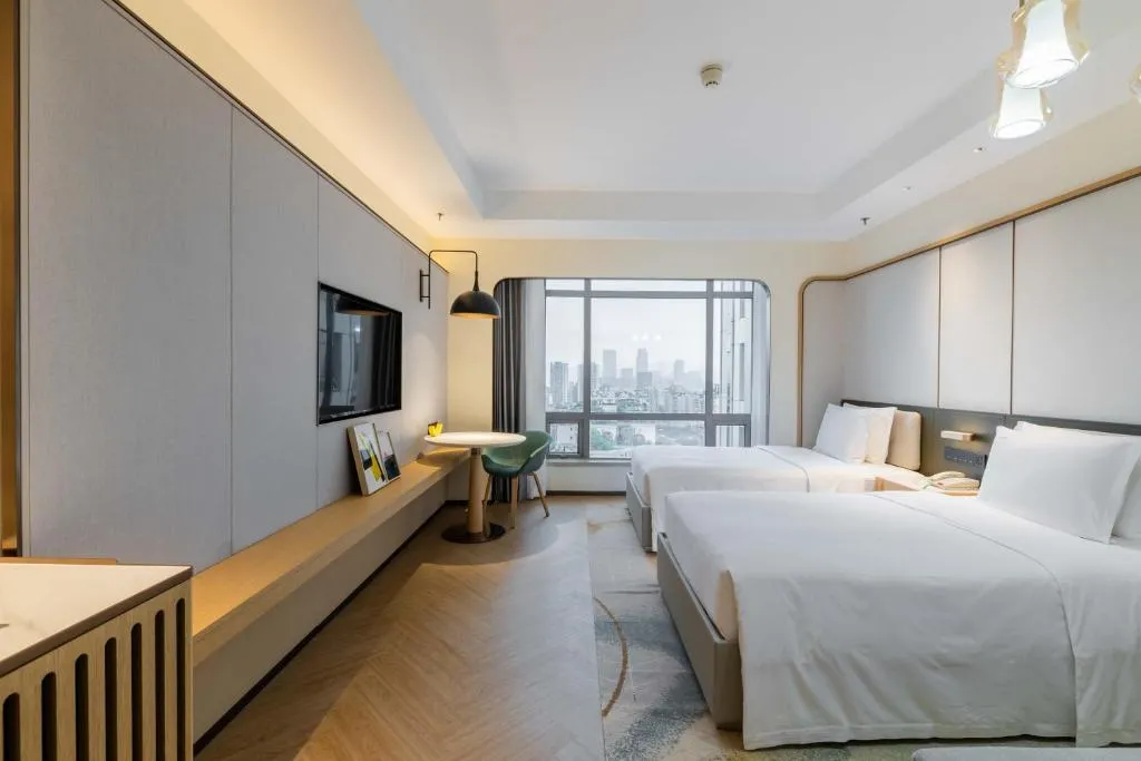 Image 6 of Holiday Inn Chongqing Guanyinqiao, an IHG Hotel