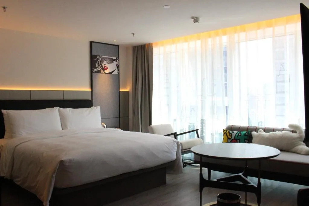 Image 2 of Moxy Chongqing