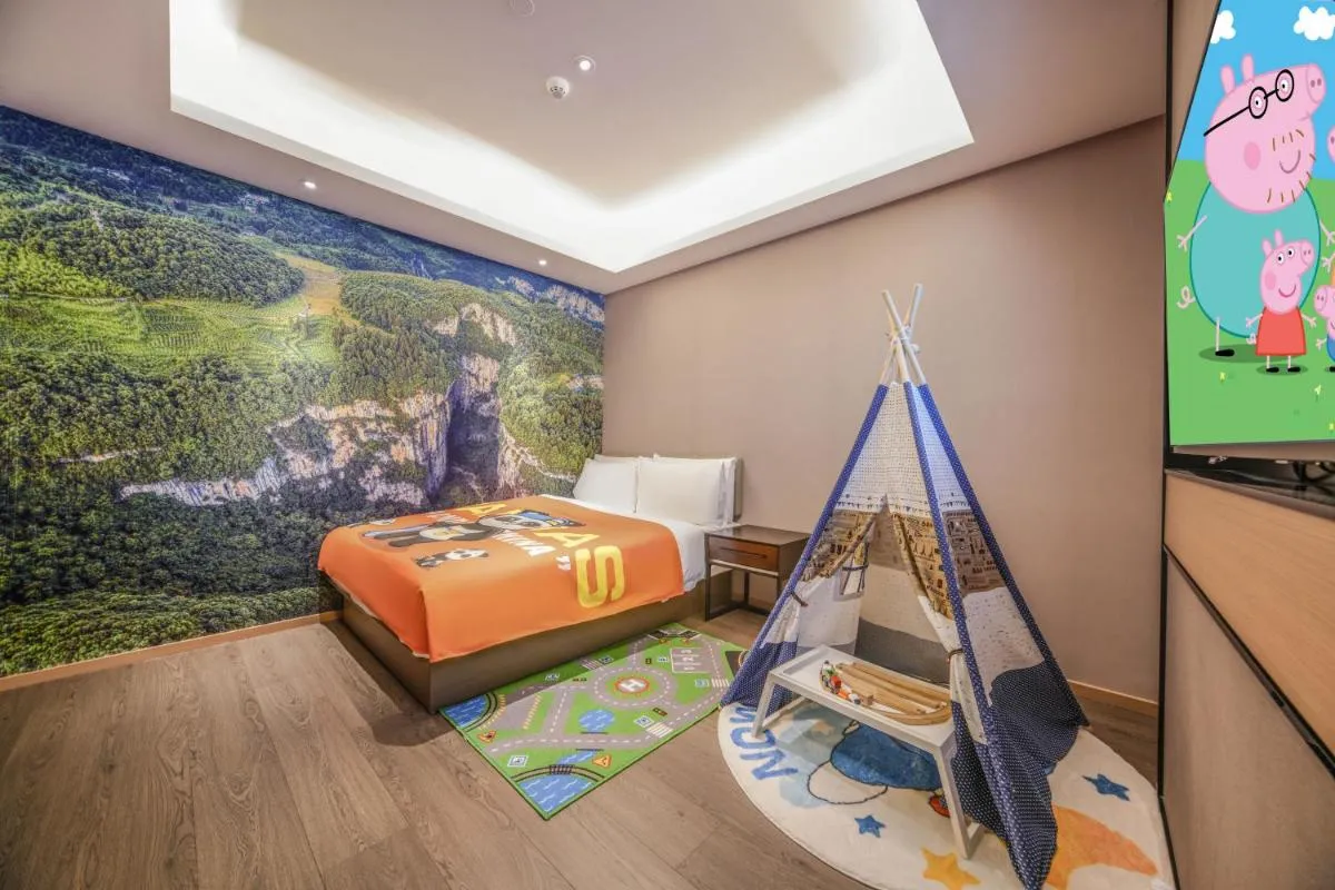 Image 1 of Atour Hotel Chongqing Guanyinqiao Flower Garden