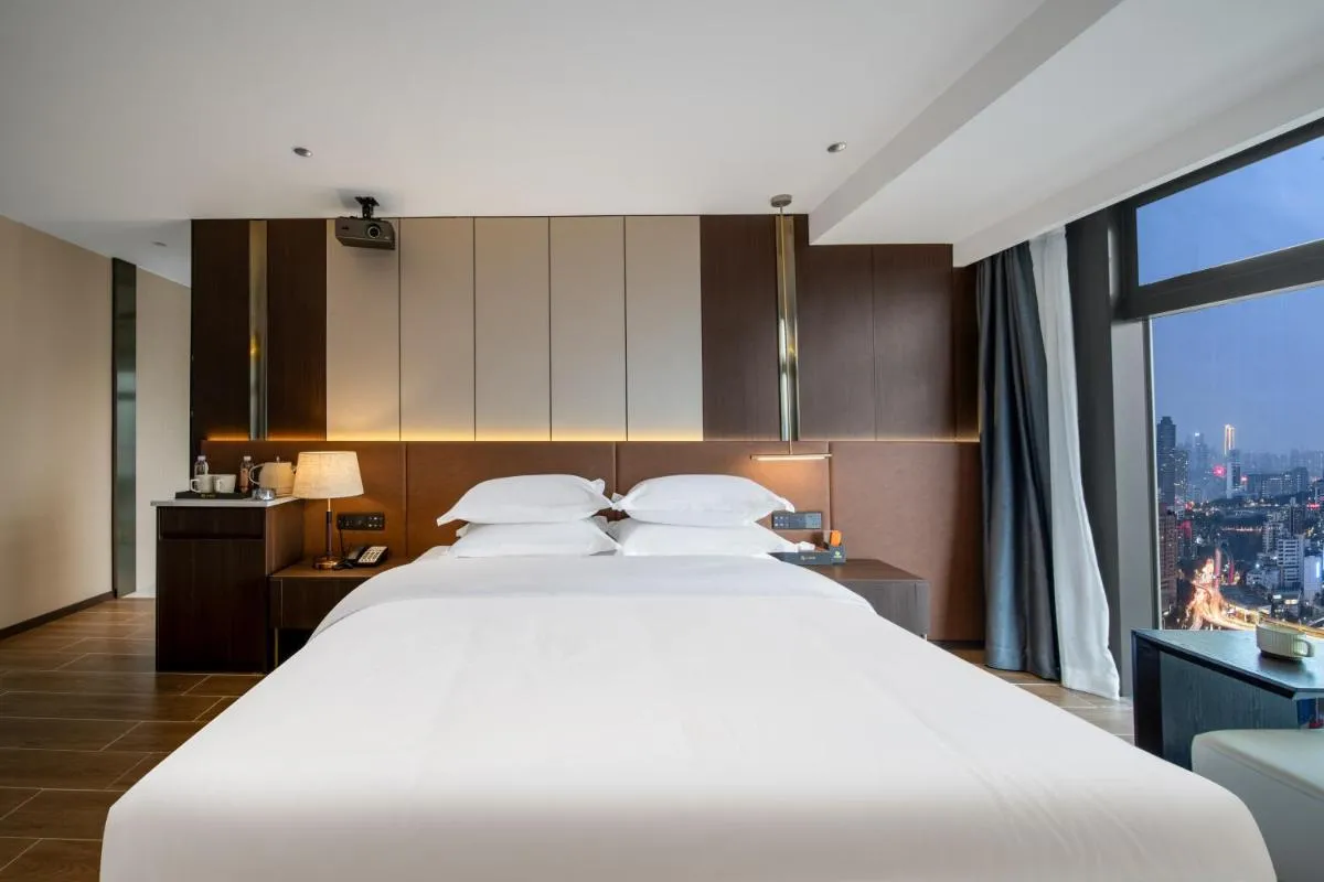 Image 1 of Chongqing Junsheng Yunduan Riverview Hotel