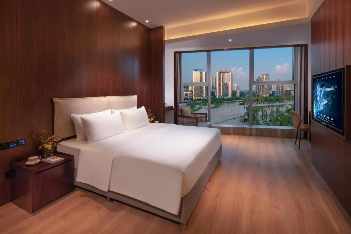 Image 1 of HYGGE Hotel – Chongqing Liangjiang Happiness Plaza & Xingfu Square & GuangdianYuan metro