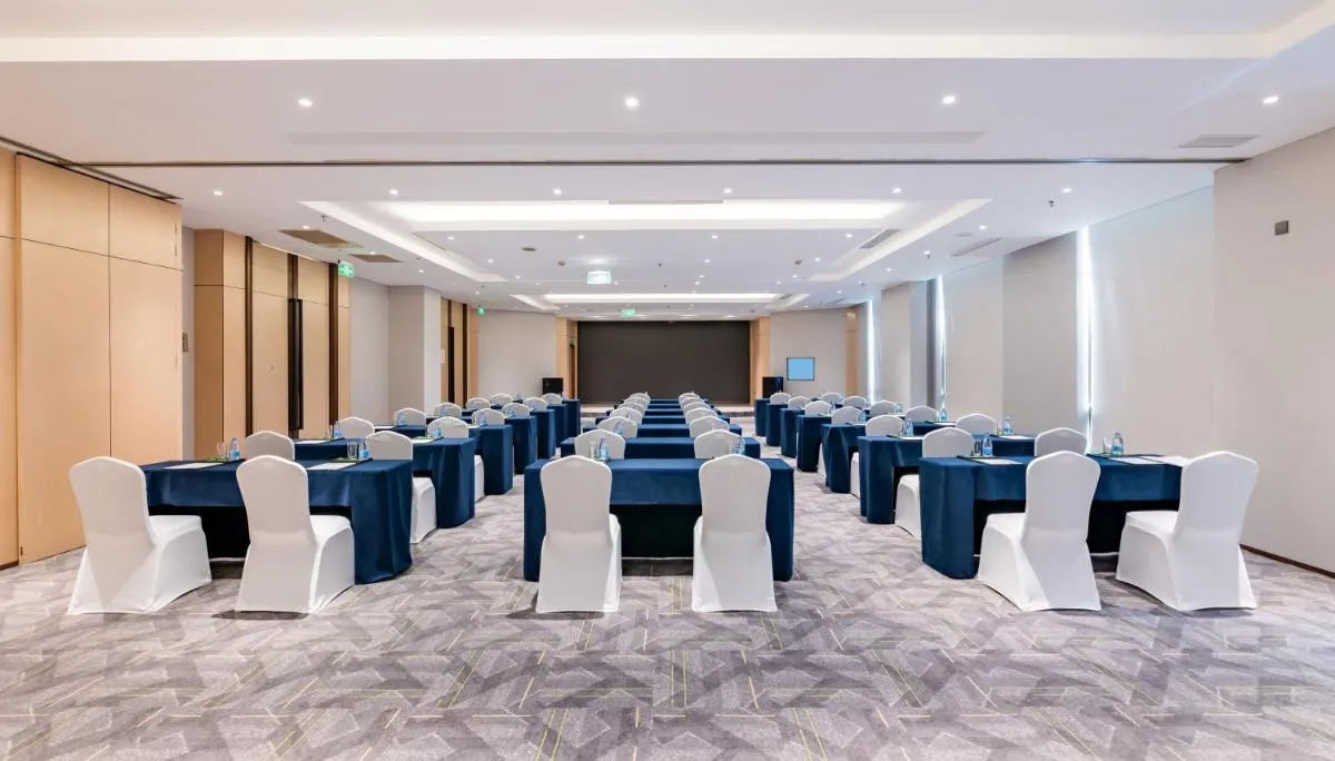 Image 6 of Holiday Inn Chongqing Guanyinqiao by IHG