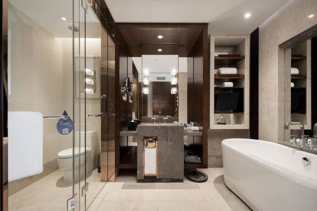 Image 2 of Radisson Blu Plaza Chongqing – Complimentary welcome drink once during stay